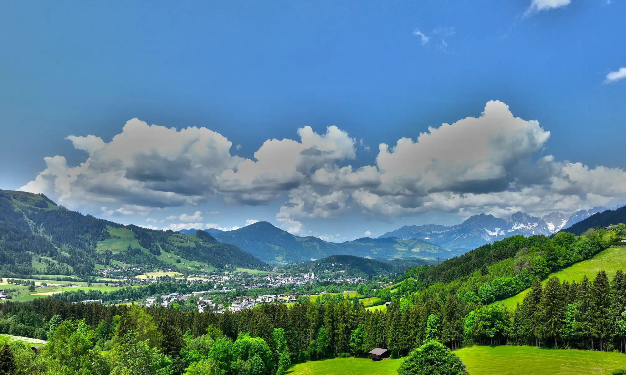 LAGE-MODAL-IMPRESSIONEN-SOMMER