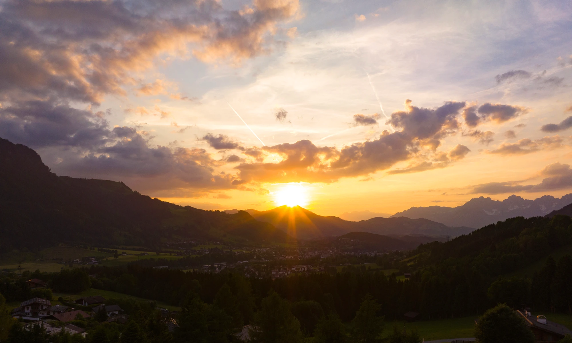 LAGE-MODAL-IMPRESSIONEN-SOMMER